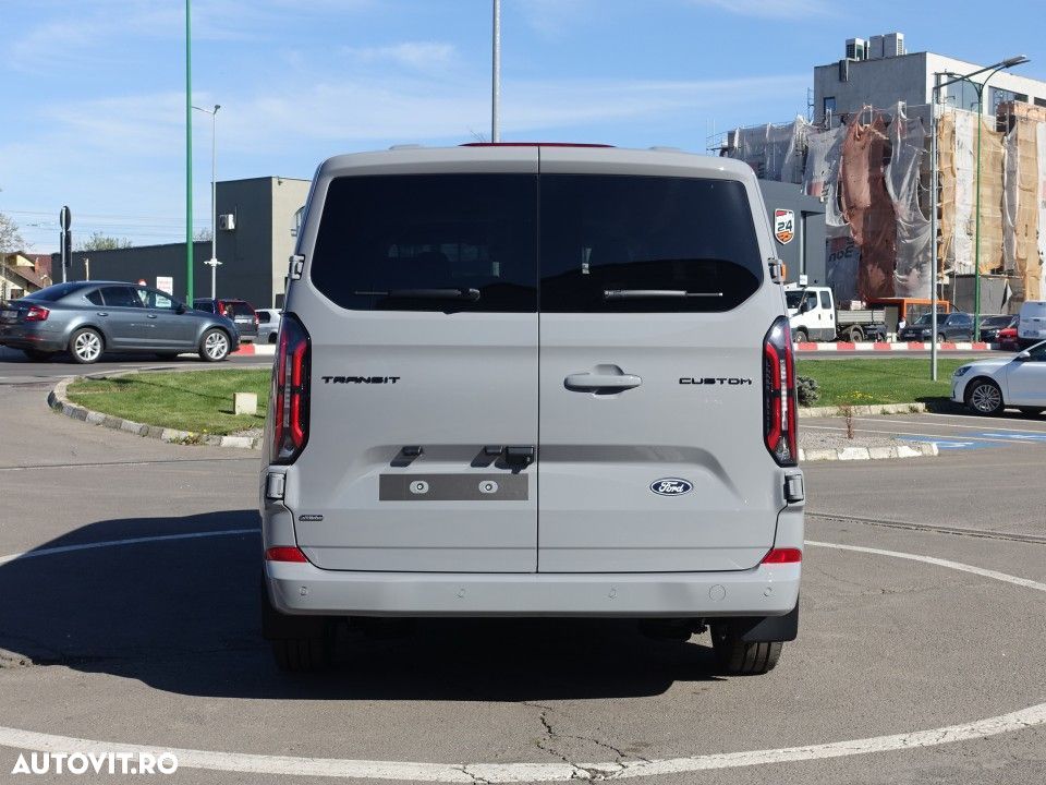 Ford Transit Custom - 8