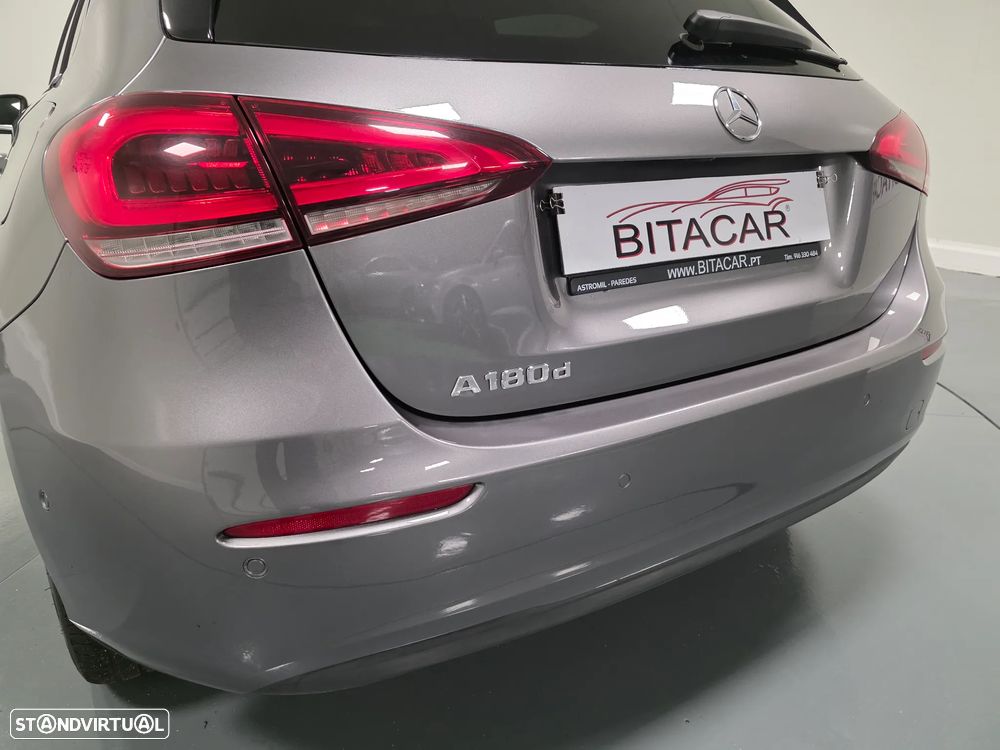 Mercedes-Benz A 180 d Style Plus Aut. - 22