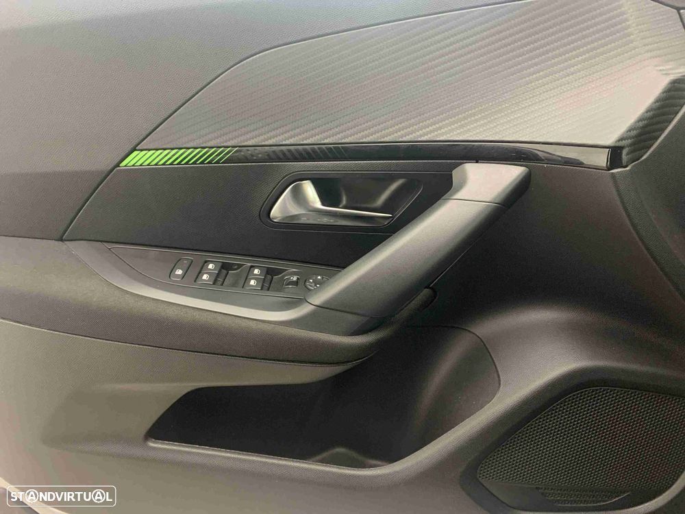 Peugeot 2008 1.2 PureTech Active - 11