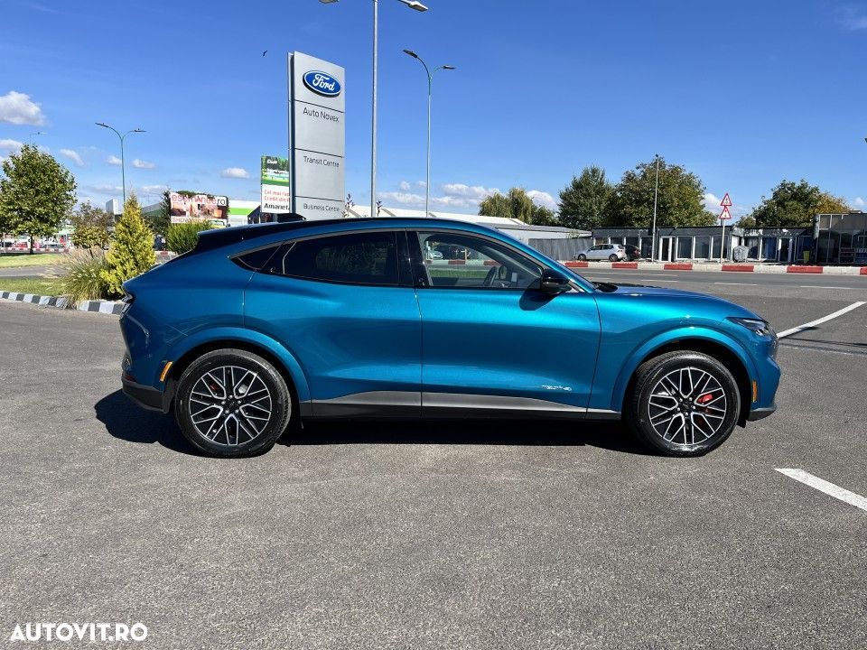 Ford Mustang Mach-E AWD 276 kW 88 kWh Premium - 7
