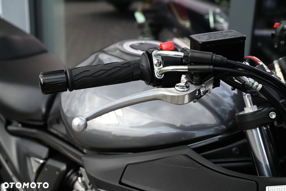 Suzuki Bandit - 14