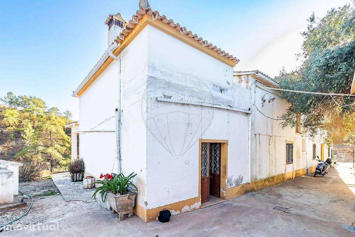 Moradia T9 para venda - Grande imagem: 2/50