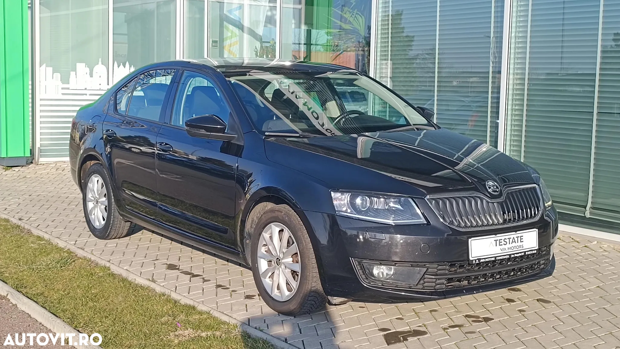 Skoda Octavia 1.6 TDI DSG Ambition - 3