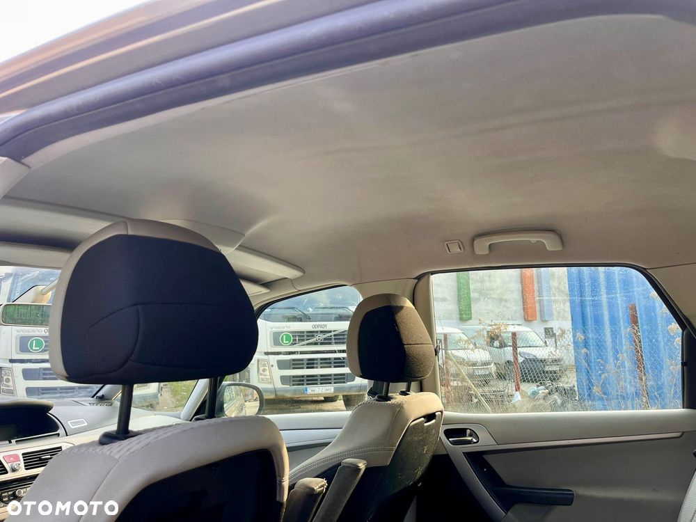 Citroën C4 Picasso - 25