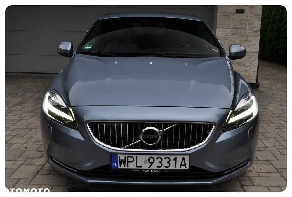 Volvo V40 T3 Inscription - 15