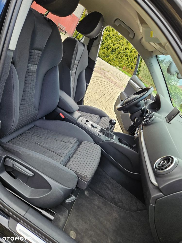 Audi A3 Sportback 1.6 TDI Attraction - 27