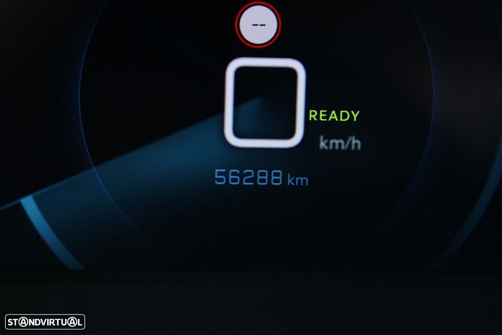 Peugeot e-2008 Allure - 31