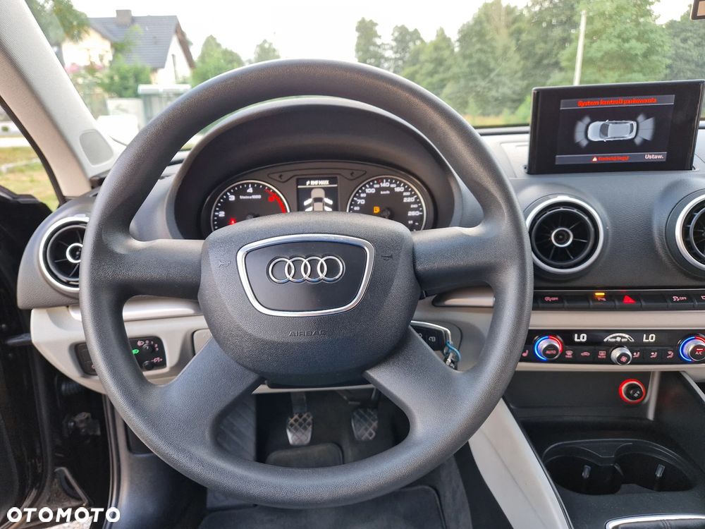 Audi A3 Sportback - 17