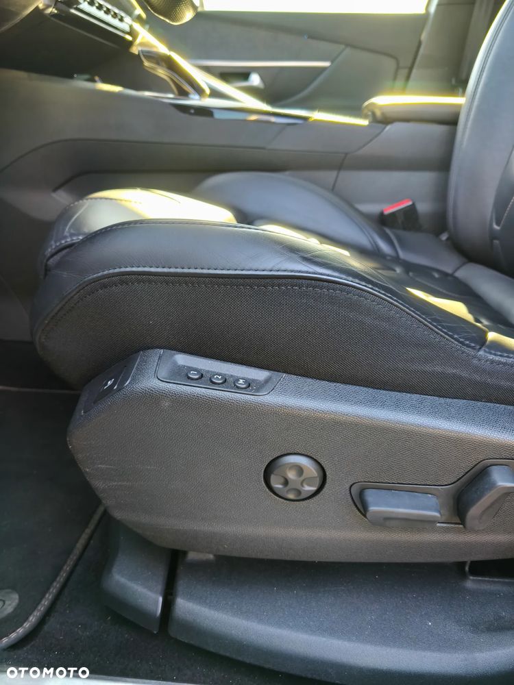 Peugeot 3008 1.2 PureTech Active S&S EAT6 - 8