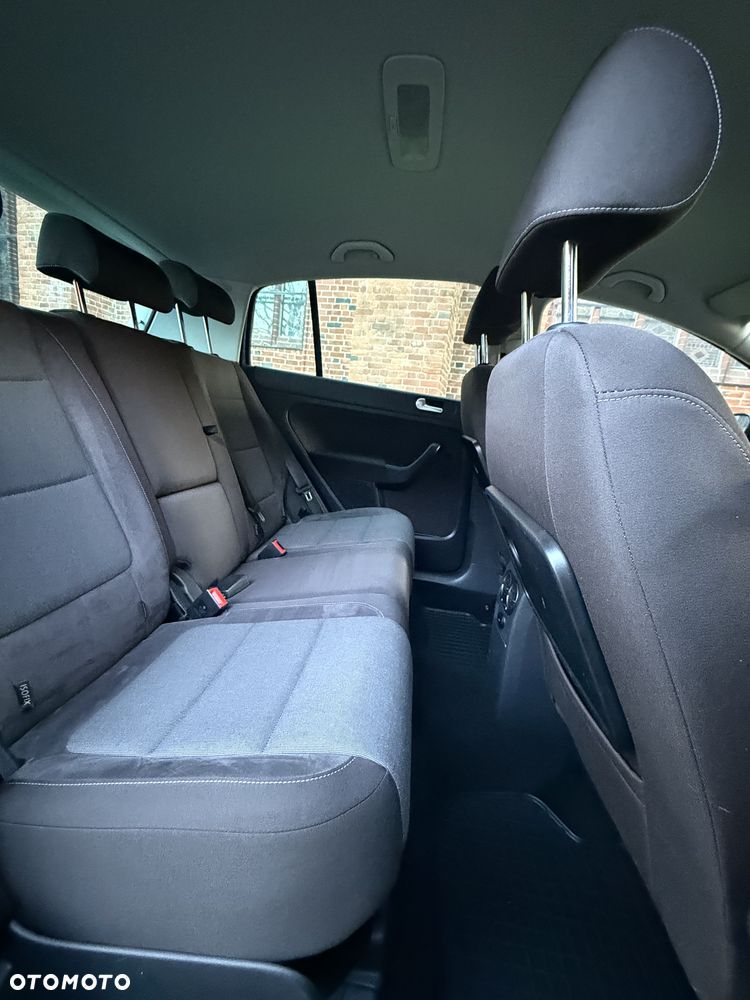 Volkswagen Golf Plus 1.6 TDI Comfortline - 15