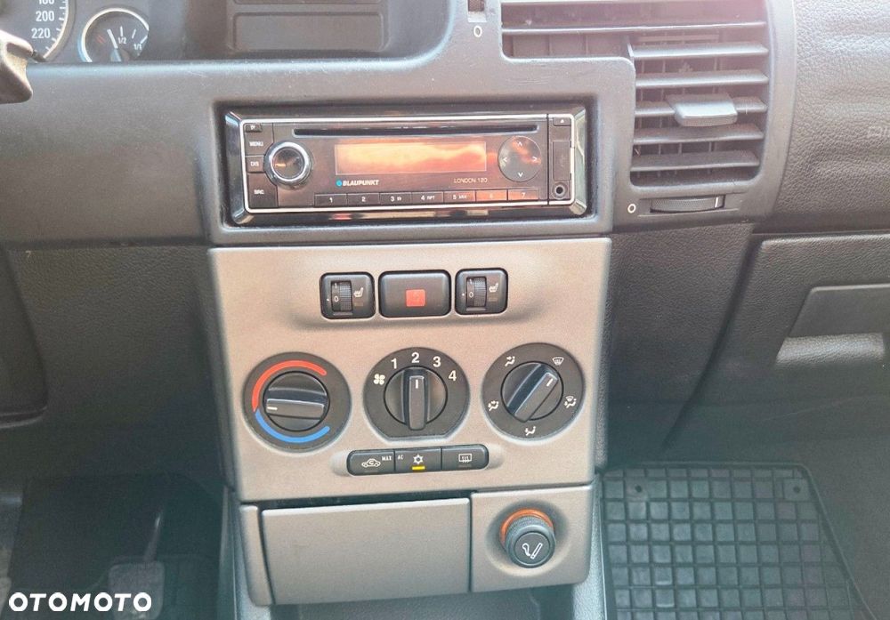 Opel Zafira - 12
