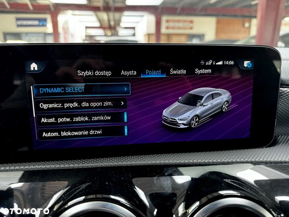 Mercedes-Benz CLA 200 Progressive 7G-DCT - 21
