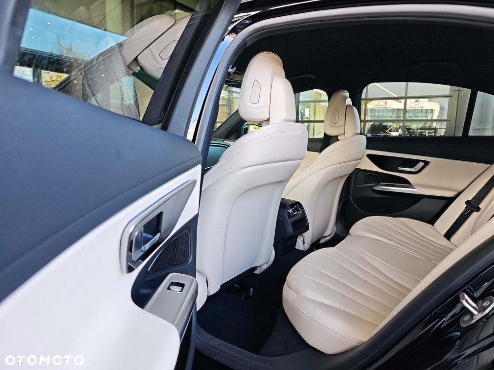 Mercedes-Benz Klasa E - 12