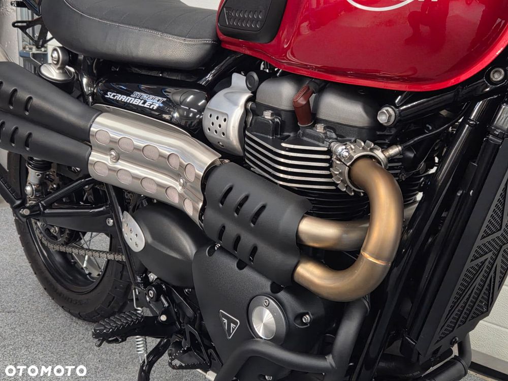 Triumph Street Scrambler - 12