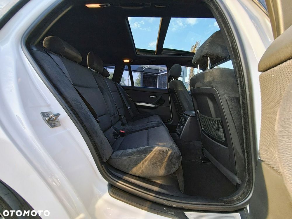 BMW Seria 3 - 36