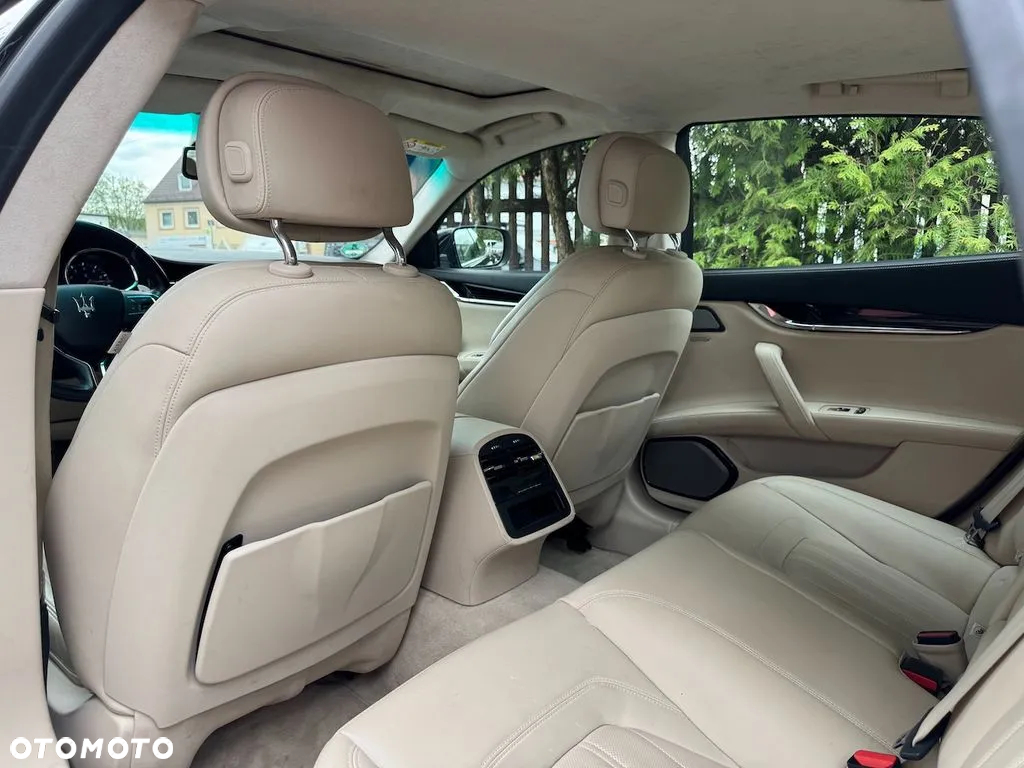 Maserati Quattroporte S - 11