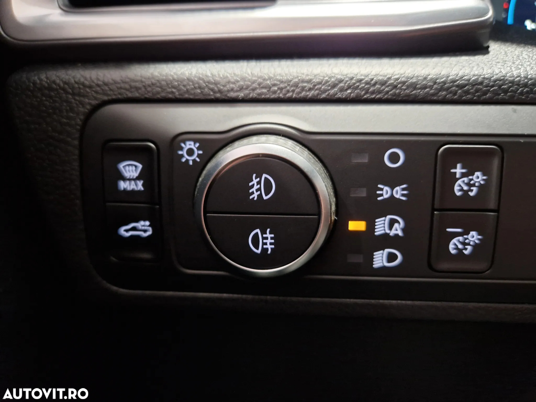 Volkswagen Amarok 3.0 TDI 241 CP 4M 10AT Aventura - 17