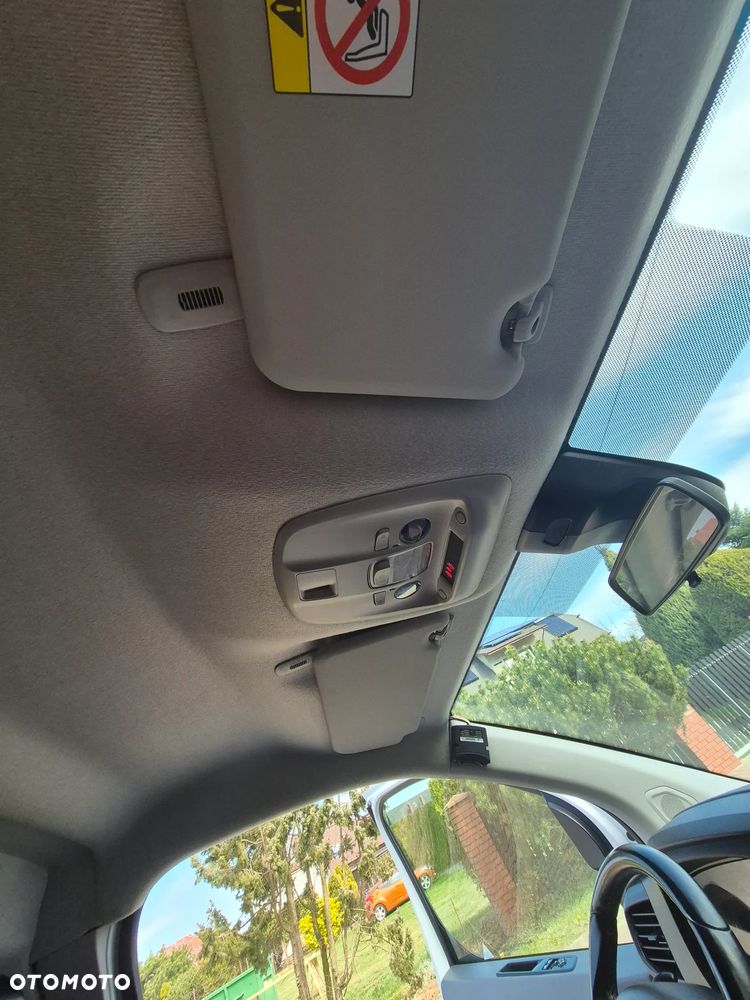 Toyota Proace L2 2020r 2.0HDI BLIS KAMERA  FULL SERVIS ASO JAK NOWY 100% BEZWYPADKOWY - 30