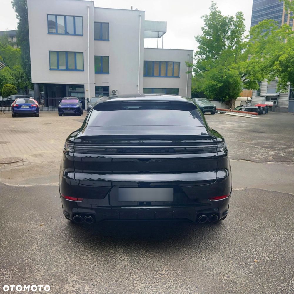Porsche Cayenne - 4