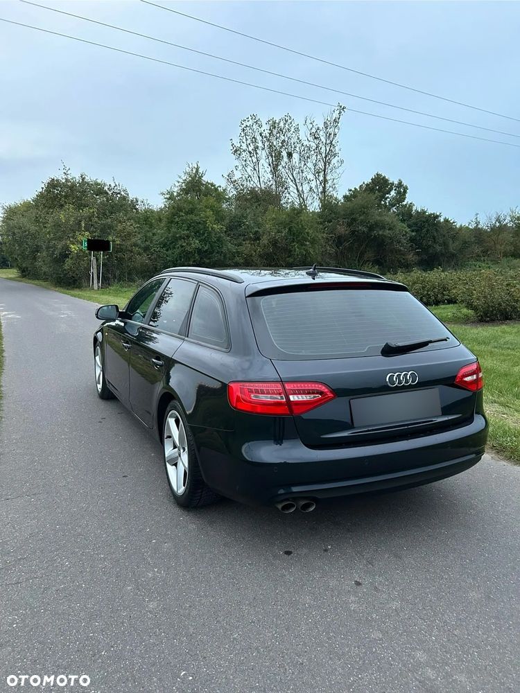 Audi A4 - 4