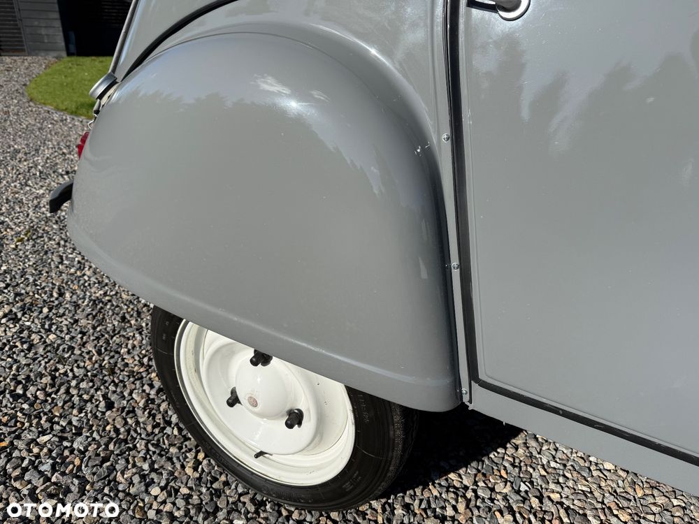 Citroën 2 CV - 19