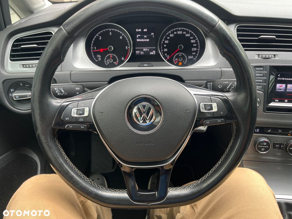 Volkswagen Golf 1.6 TDI BlueMotion Trendline - 22