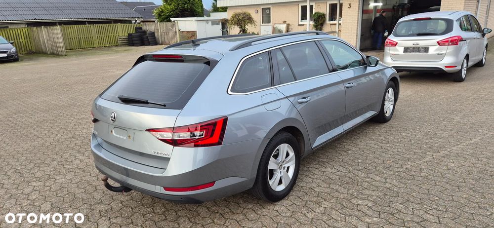 Skoda Superb 1.5 TSI ACT Style - 4