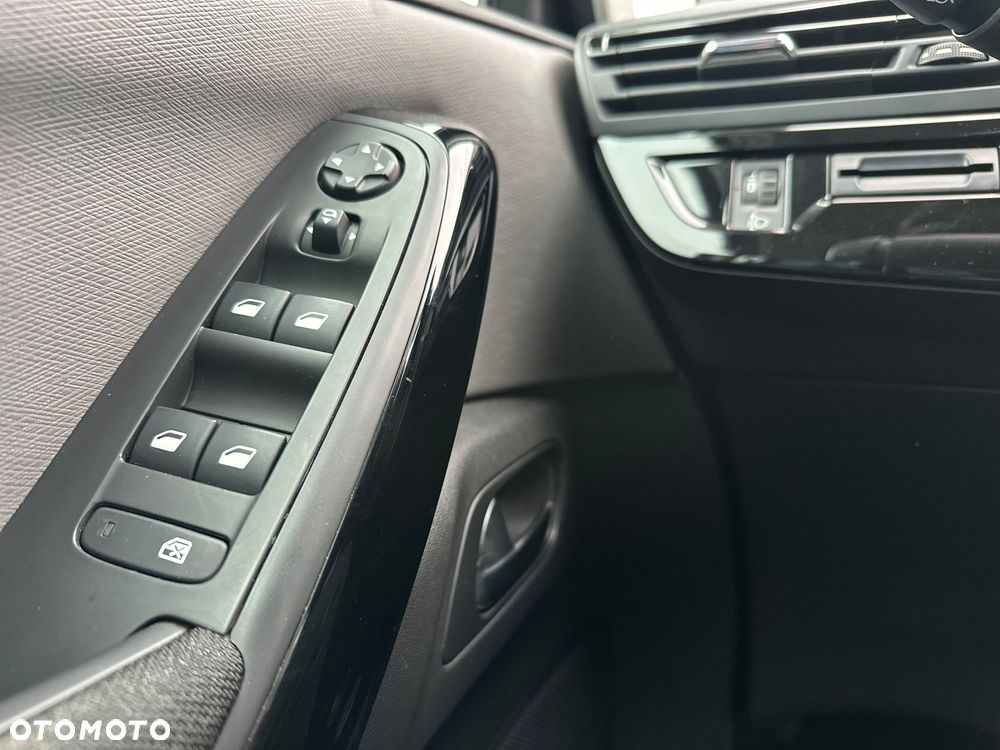 Citroën C4 Grand Picasso 1.2 PureTech Exclusive - 18