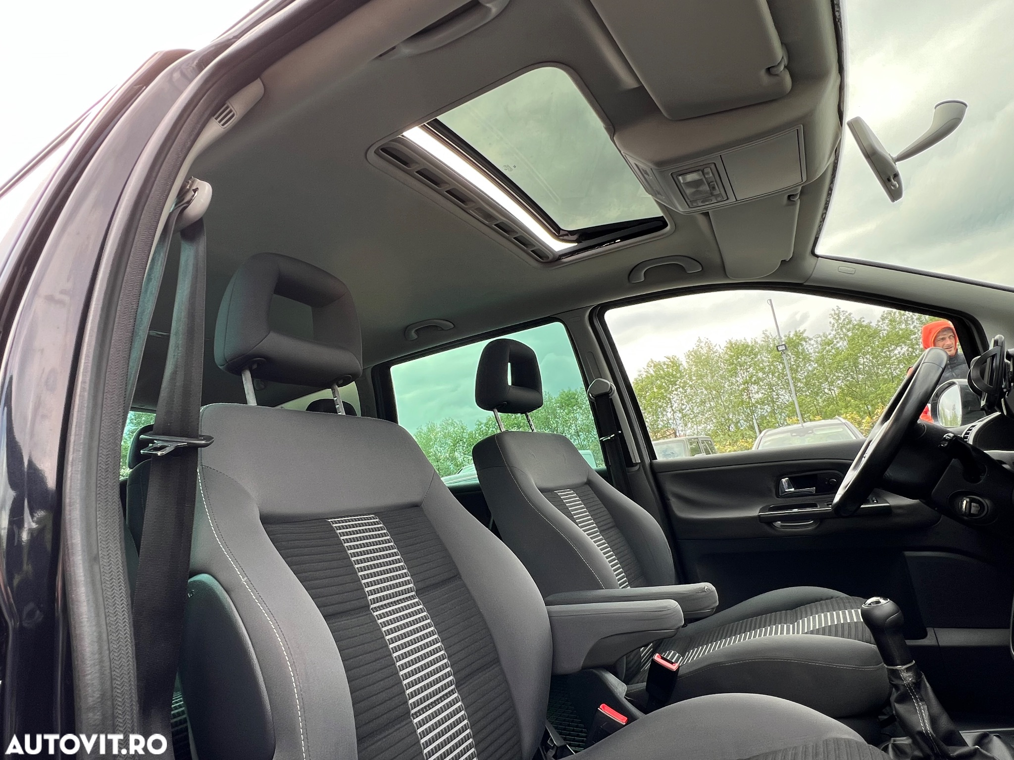 Volkswagen Sharan 2.0 TDI DPF BlueMotion United - 12