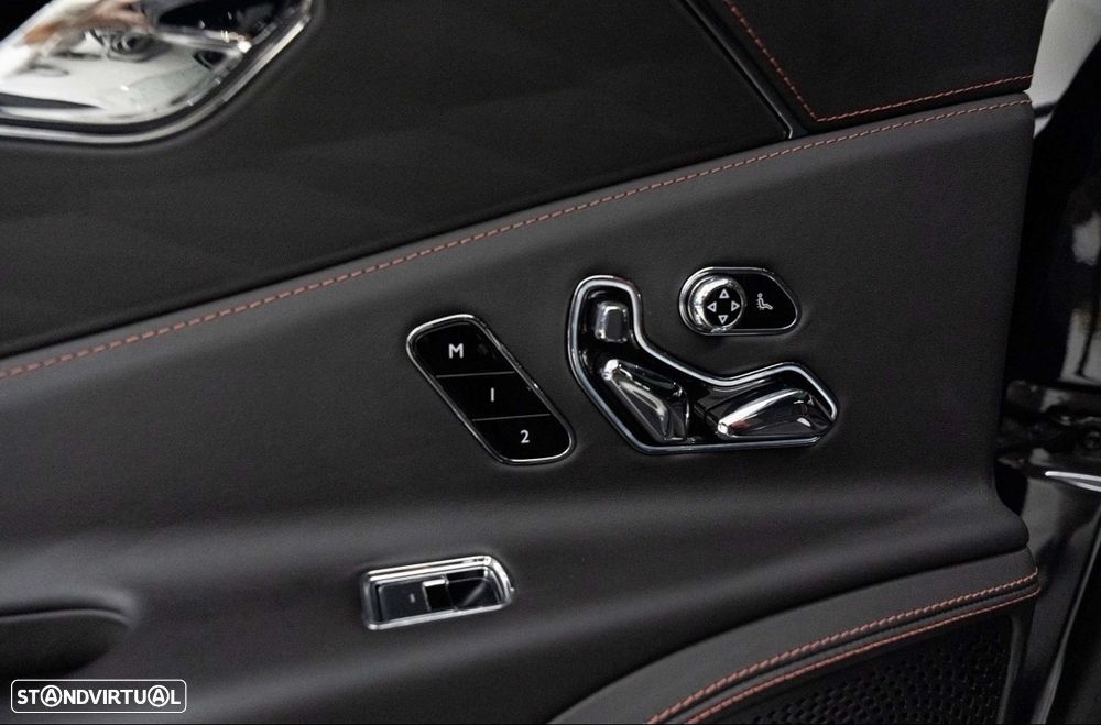 Bentley Flying Spur V8 Mulliner - 25