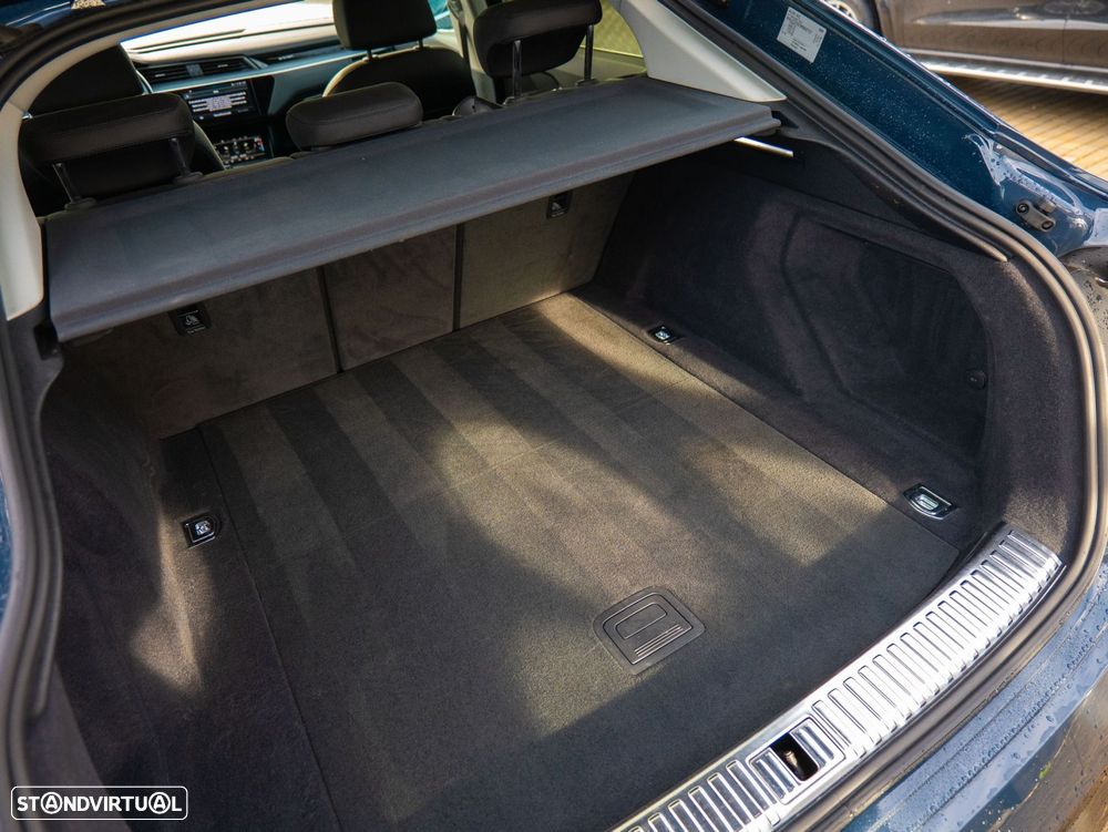 Audi Q8 e-Tron Sportback 55 quattro Advanced - 9