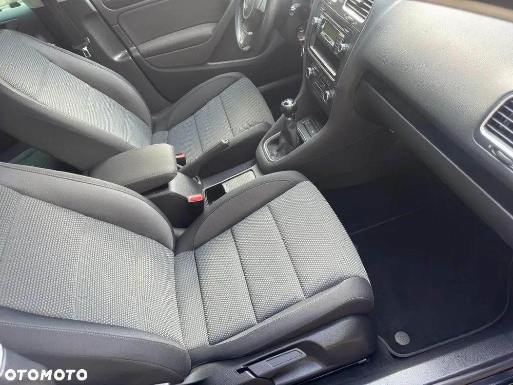 Volkswagen Golf - 14