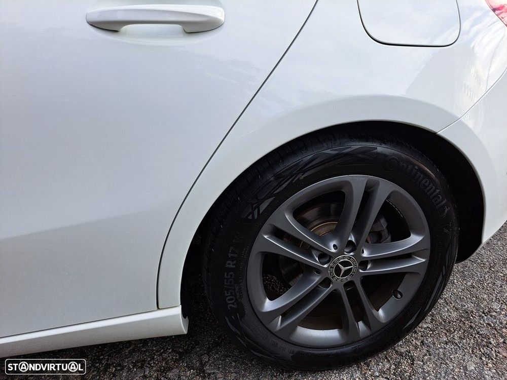 Mercedes-Benz A 180 d Style Plus Aut. - 28