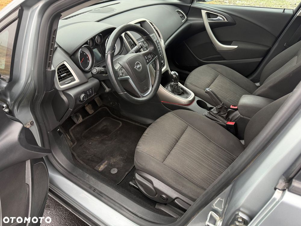 Opel Astra 1.4 Turbo - 9