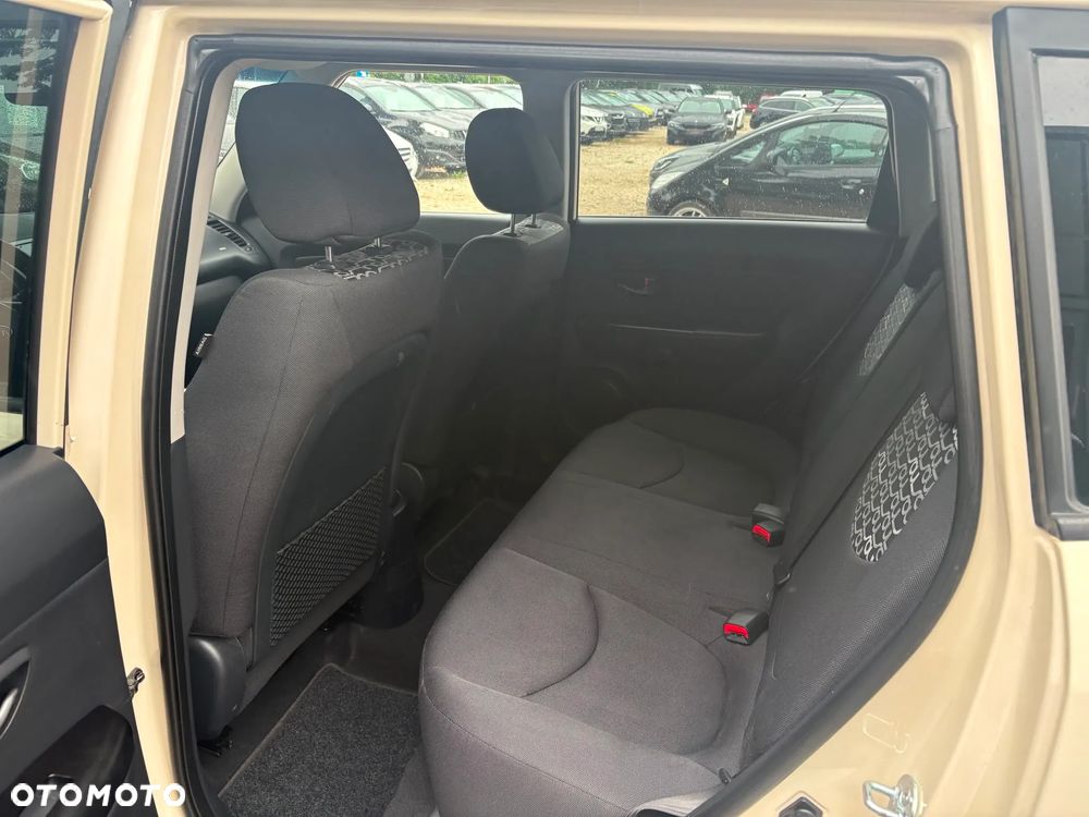 Kia Soul 1.6 L - 10