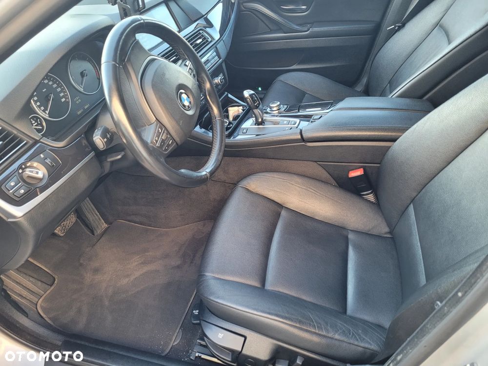 BMW Seria 5 520d - 12