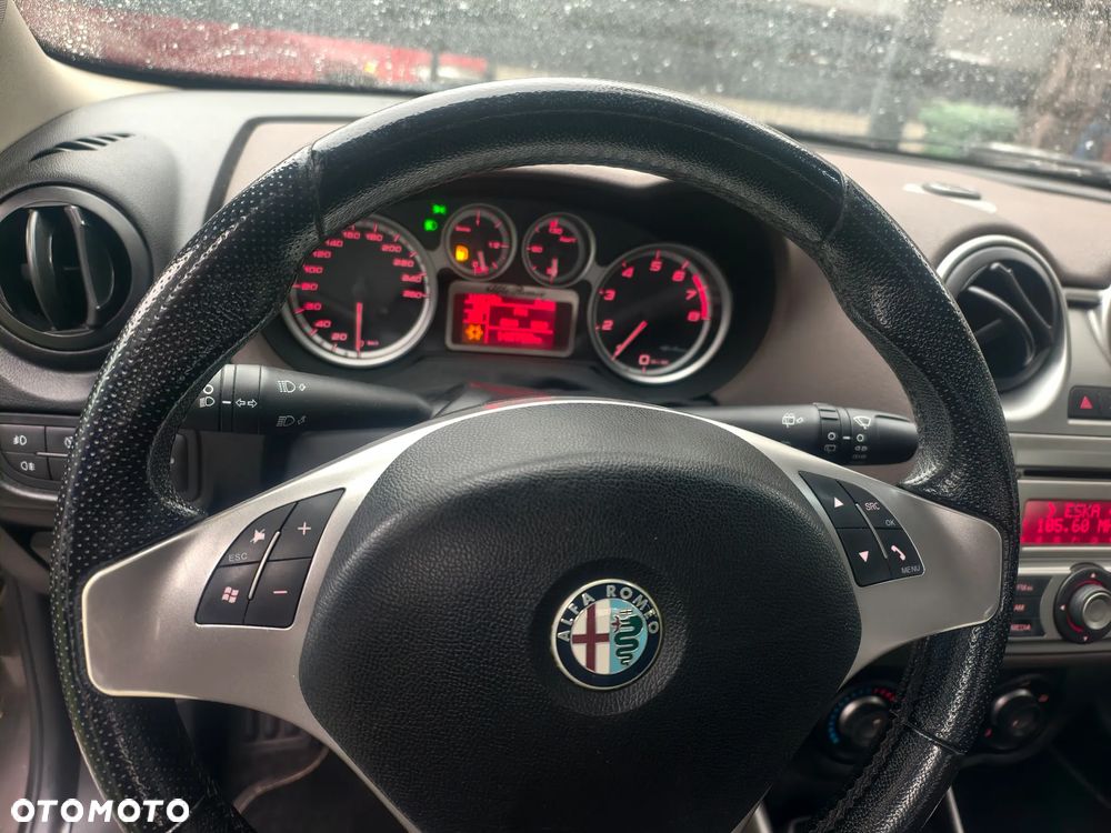 Alfa Romeo Mito - 24