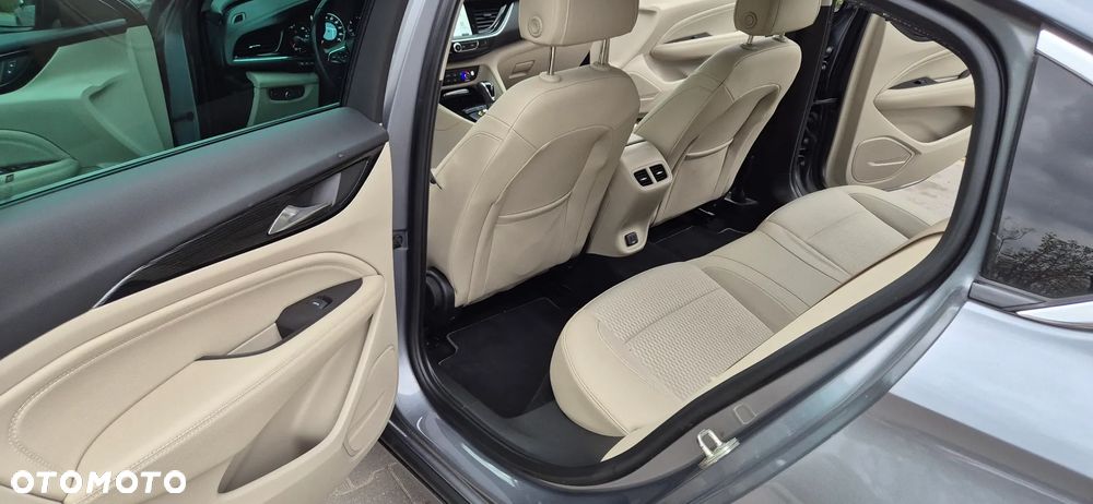 Opel Insignia CT 2.0 CDTI Exclusive S&S - 16