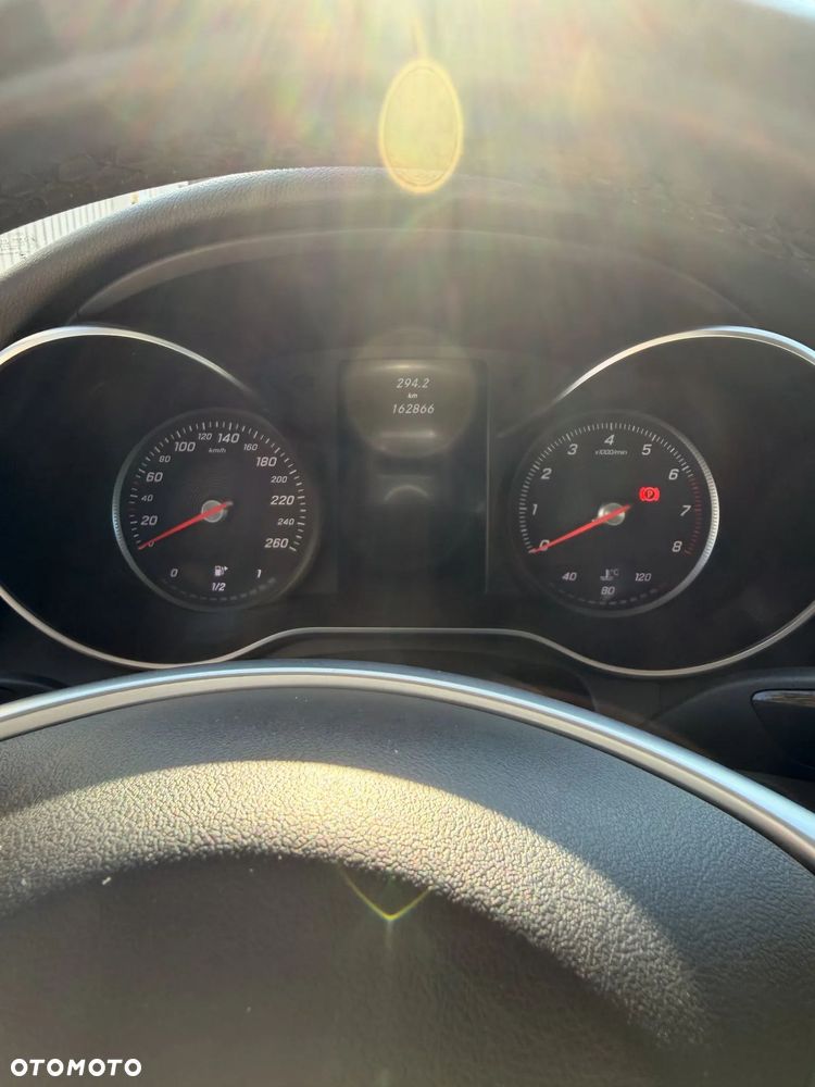 Mercedes-Benz GLC - 6