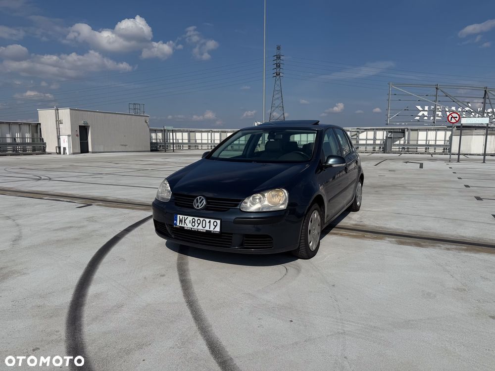 Volkswagen Golf 1.4 FSI Comfortline - 26