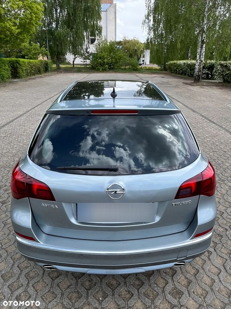 Opel Astra 2.0 BiTurbo CDTI DPF ecoFLEX SportsTourer St - 11