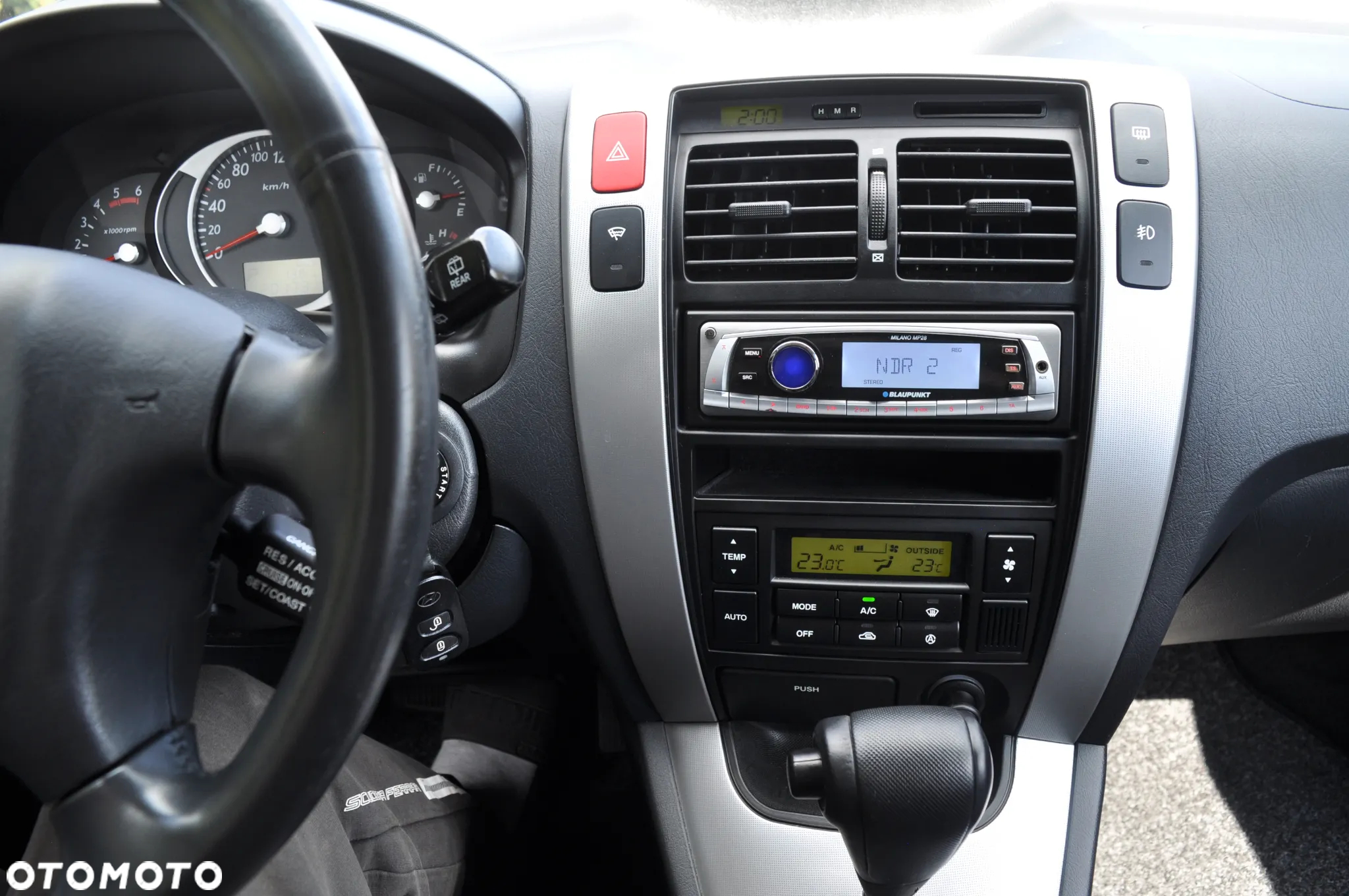 Hyundai Tucson 2.0 CRDi VGT 2WD Automatik GLS - 30