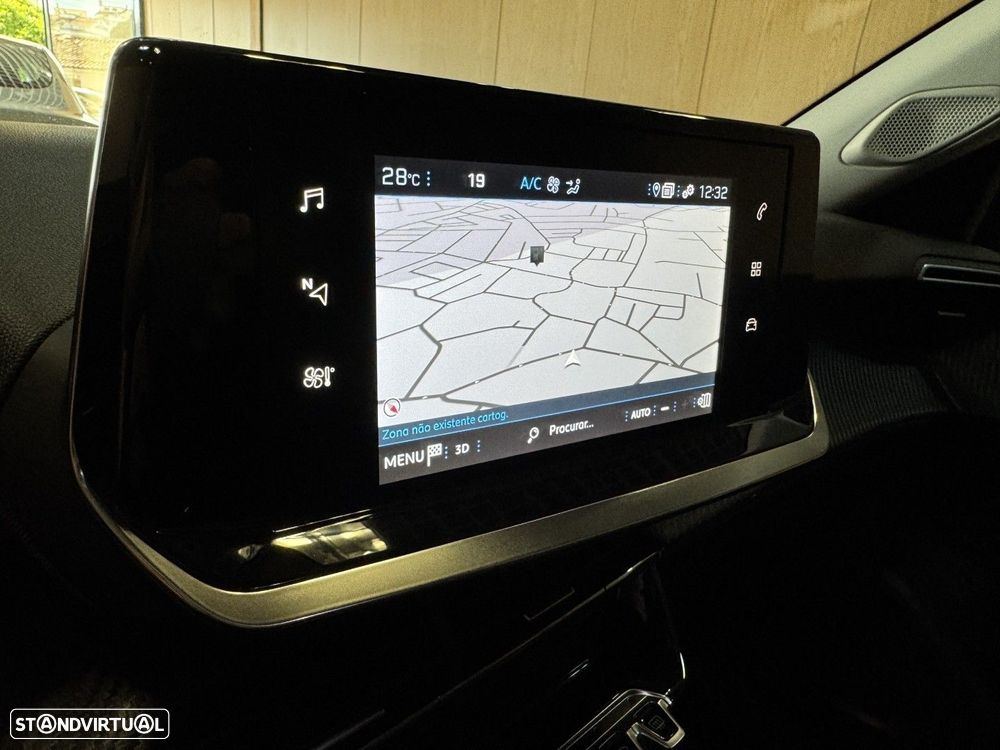 Peugeot 2008 1.2 PureTech Allure - 25