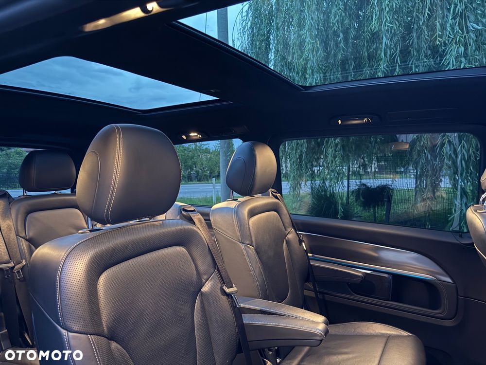 Mercedes-Benz Klasa V 300 d 4-Matic Exclusive 9G-Tronic (d³ugi) - 24