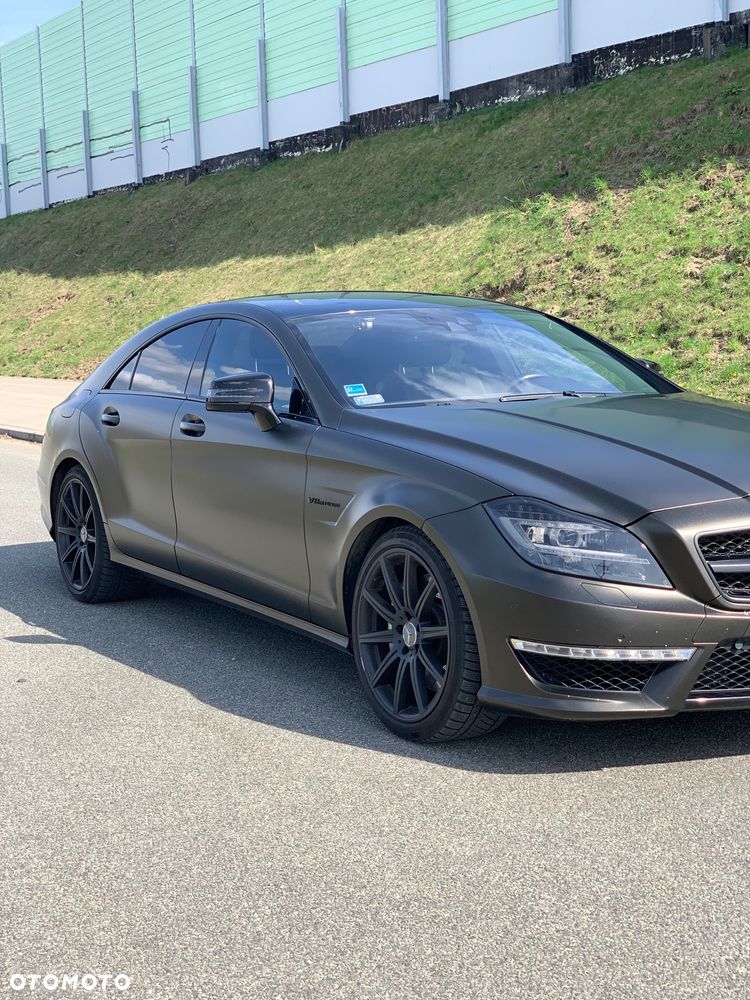 Mercedes-Benz CLS - 6