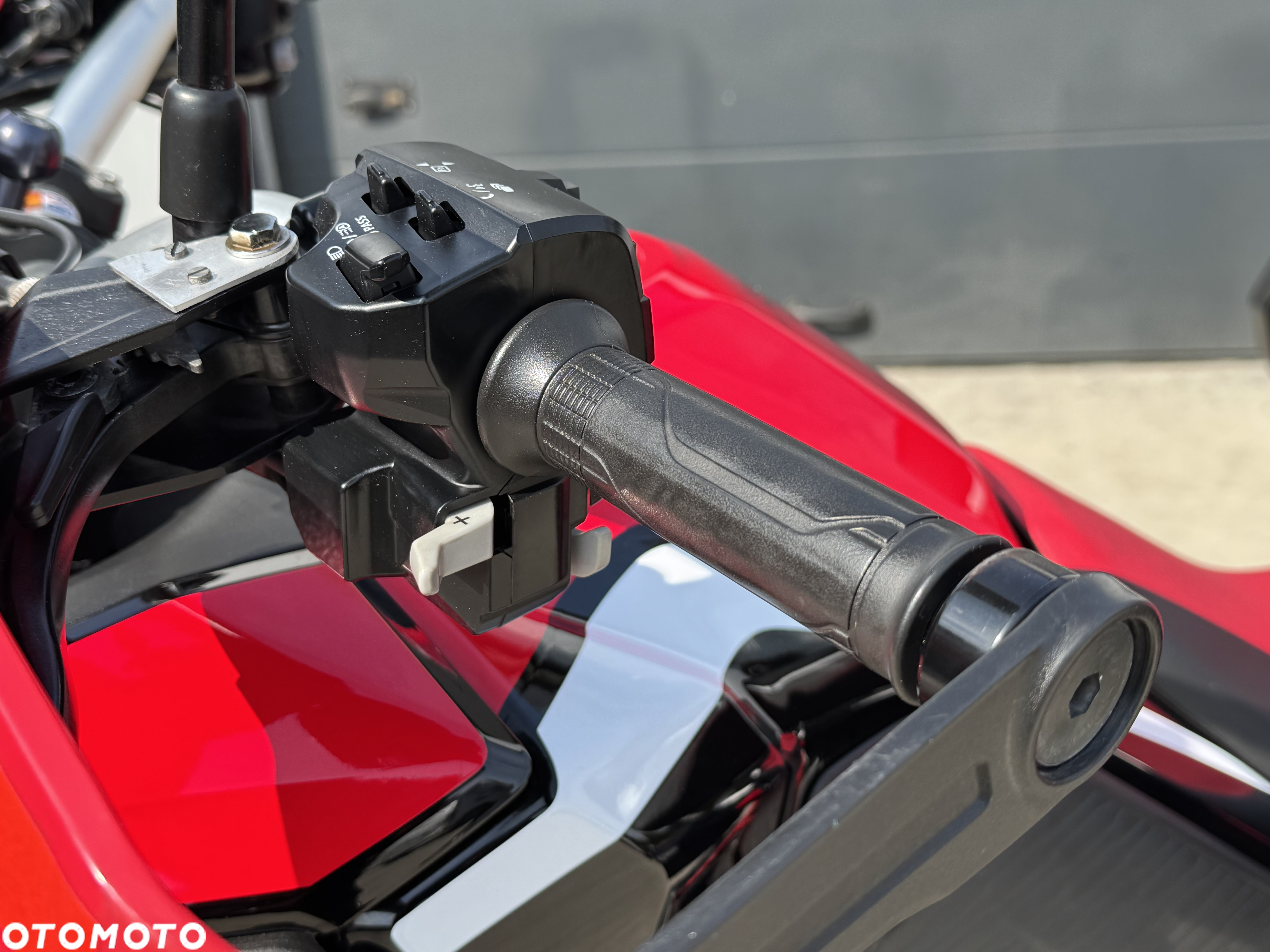 Honda CRF - 33