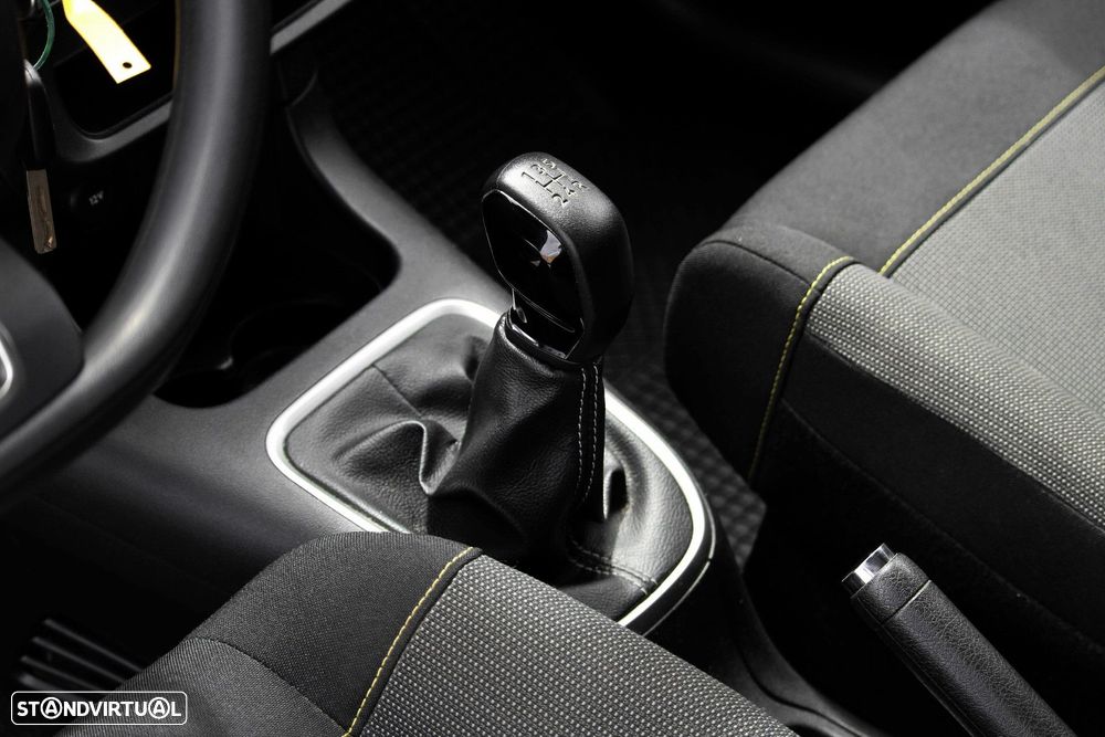 Citroën C3 1.2 PureTech C-Series - 11