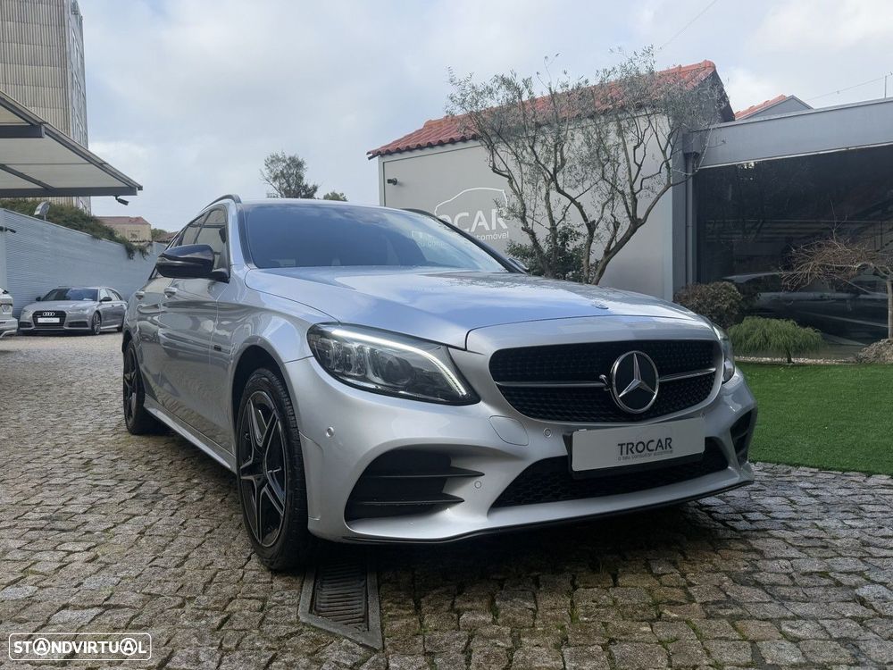 Mercedes-Benz C 300 e AMG Line - 4