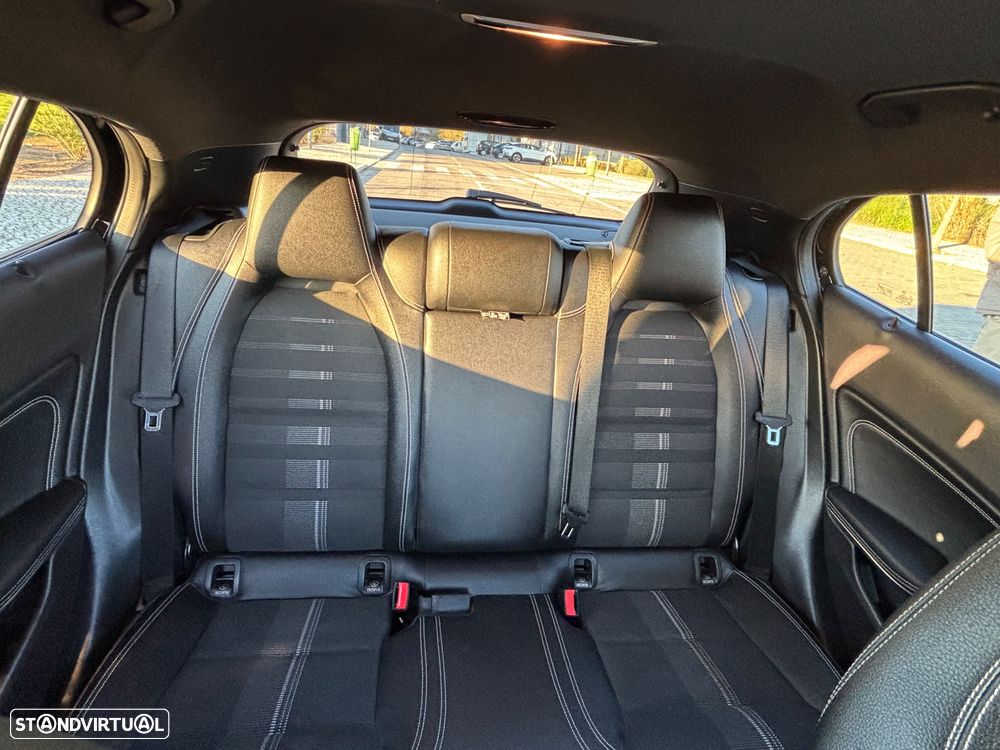 Mercedes-Benz GLA 180 (CDI) d Urban - 8