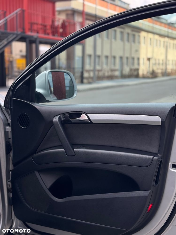 Audi Q7 3.0 TDI DPF quattro tiptronic - 15